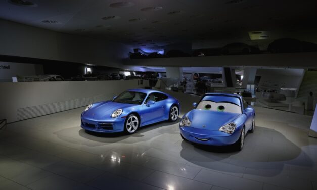 Porsche 911 Sally Special de Cars es subastado por 3 millones 600 mil dólares