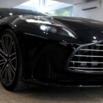 Aston Martin DB12: el pináculo de los Super GT llega a Chile